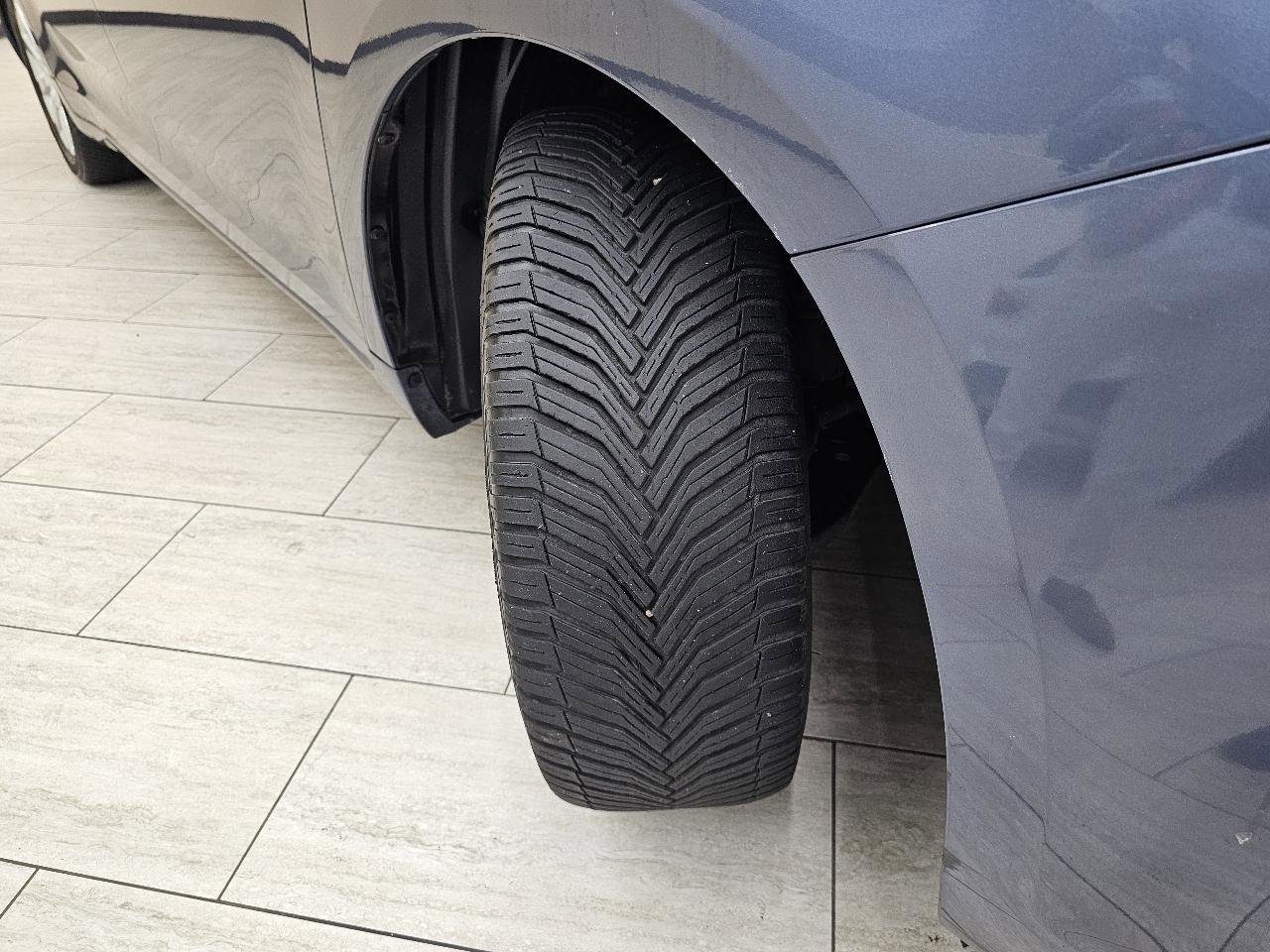 Used 2015 Toyota Sienna Limited FWD image 46