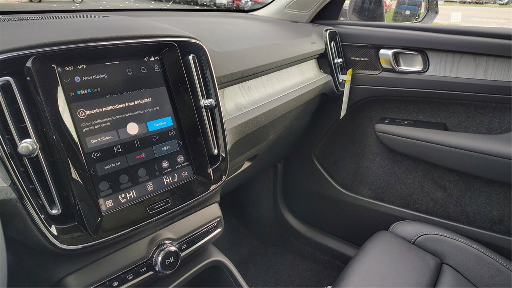 New 2026 Volvo XC40 B5 Ultra w/ Climate Package image 25