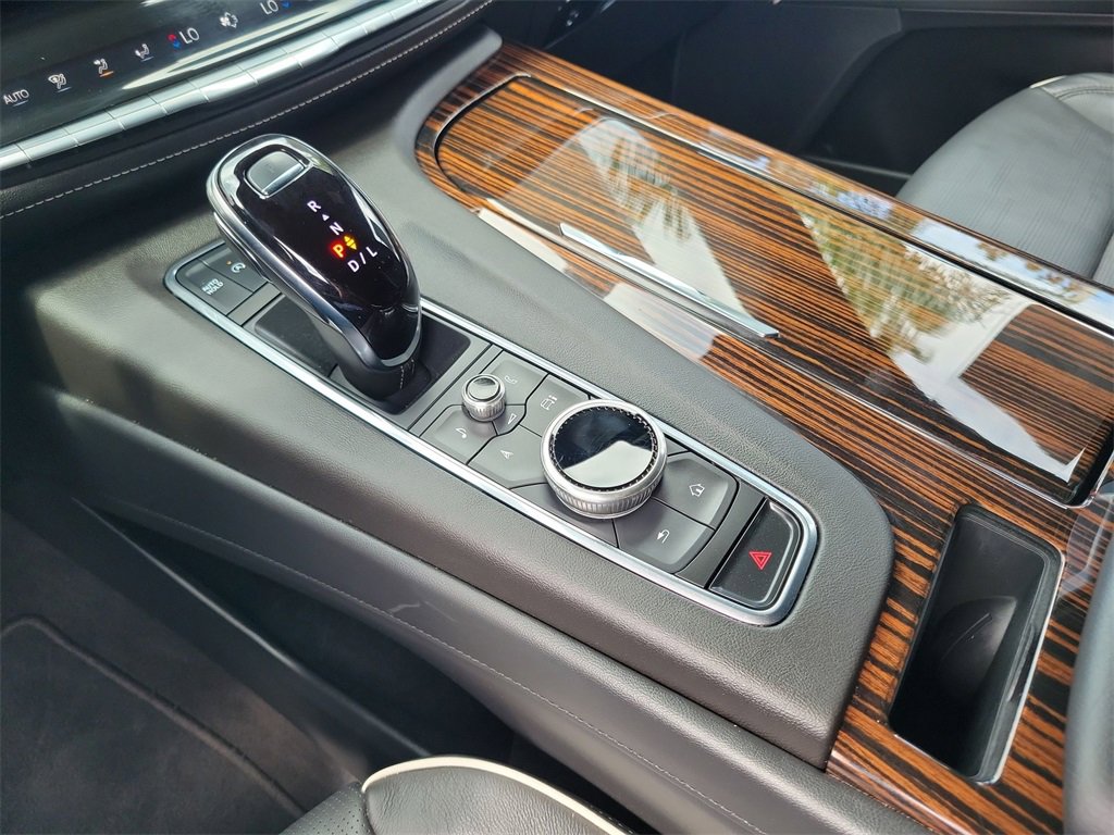 Certified 2024 Cadillac Escalade Premium Luxury w/ Performance Package image 15