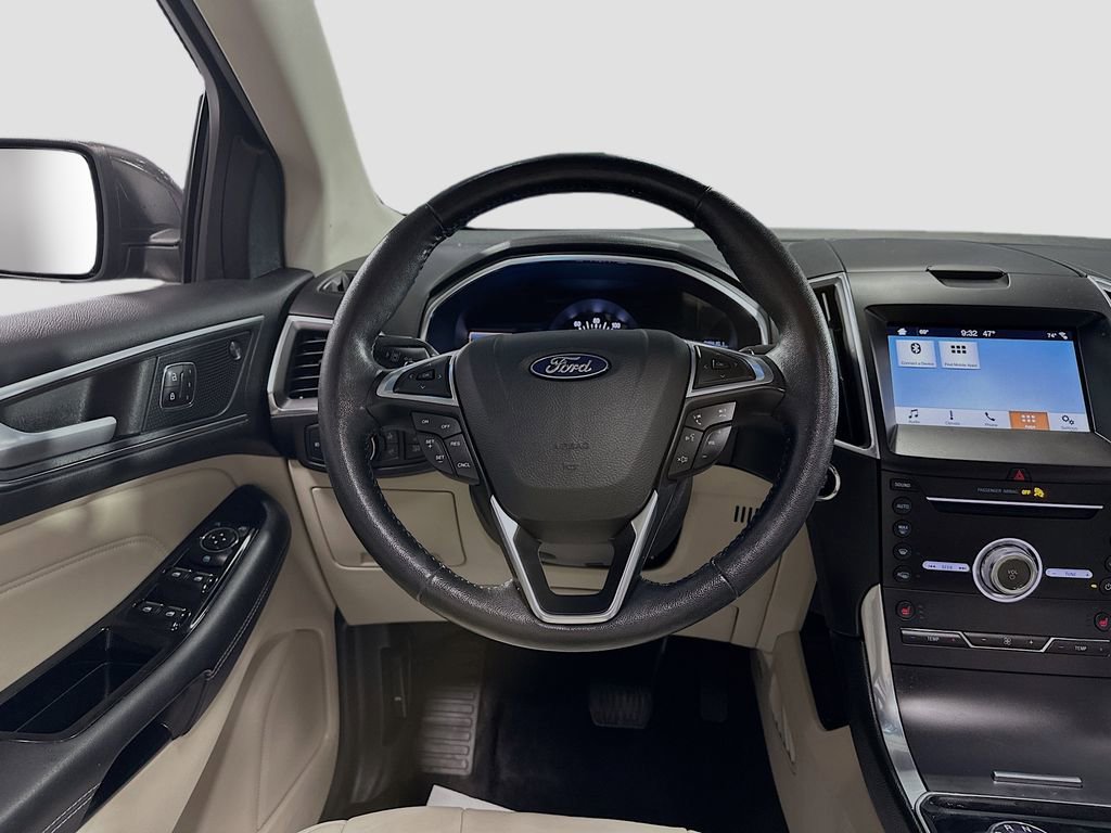 Used 2019 Ford Edge Titanium w/ Cold Weather Package AWD/4WD image 24