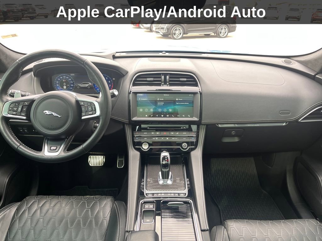 Used 2020 Jaguar F-PACE SVR image 16