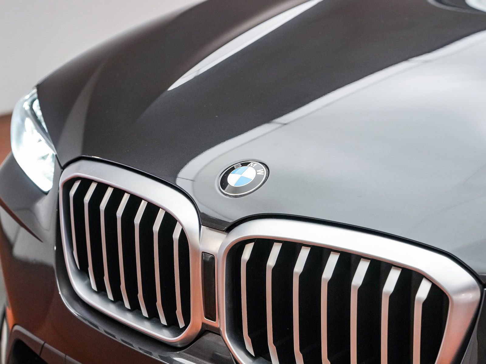 Used 2023 BMW X3 sDrive30i w/ Premium Package RWD image 9