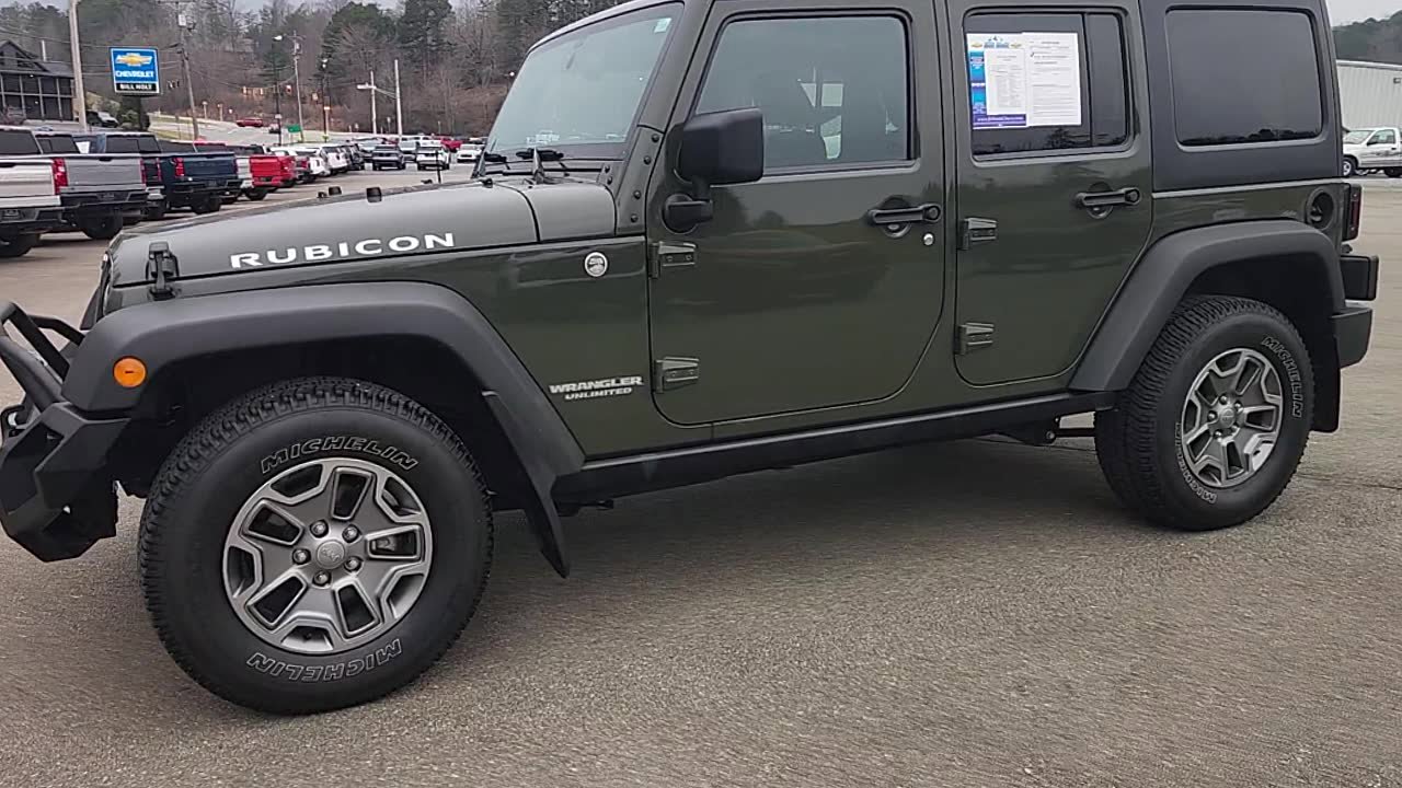 Used 2015 Jeep Wrangler Unlimited Rubicon w/ Connectivity Group image 3