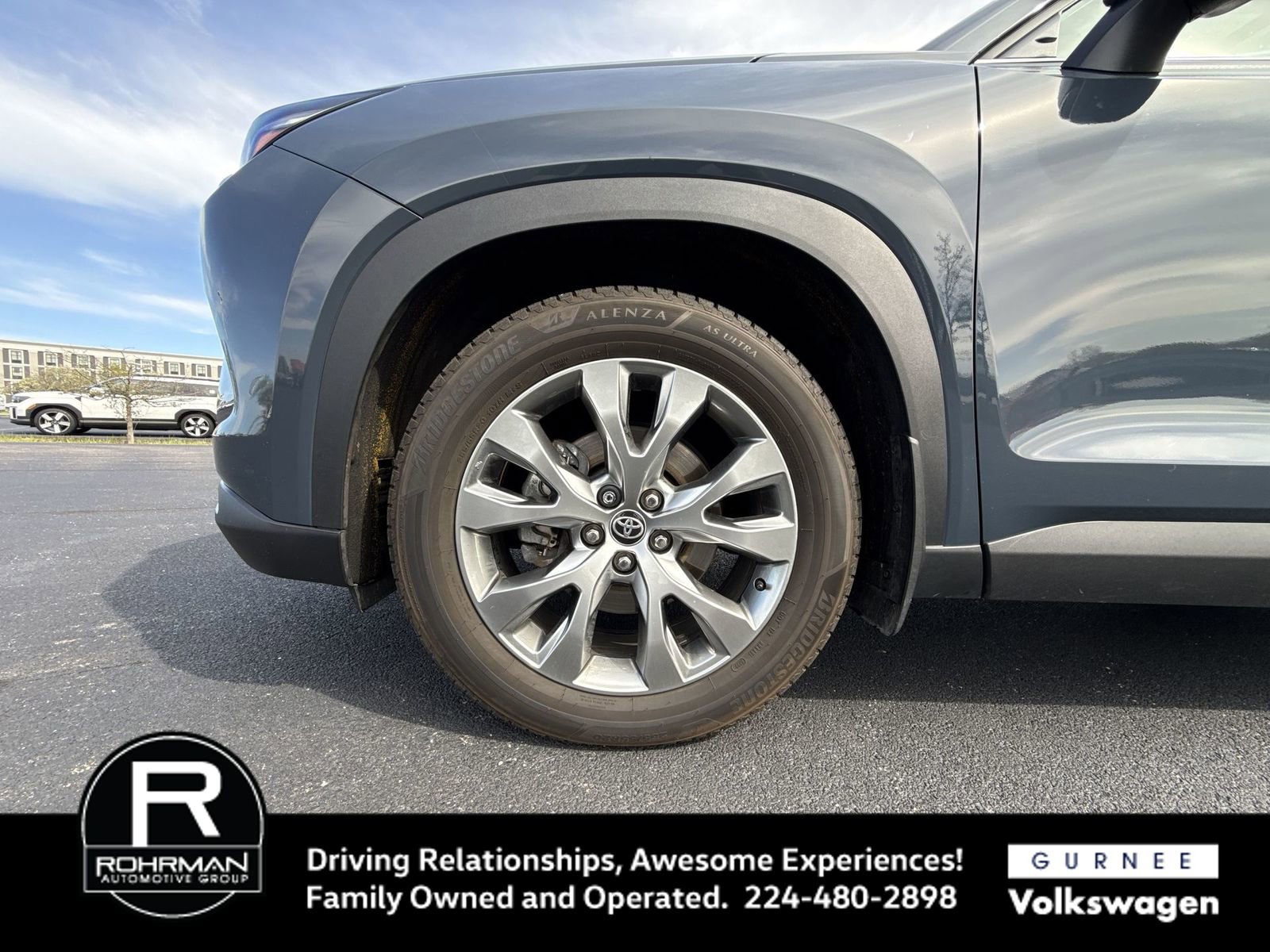 Used 2024 Toyota Grand Highlander AWD Hybrid image 12
