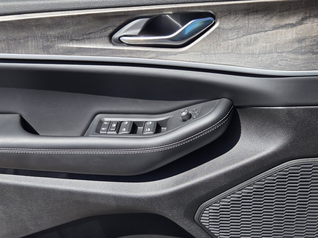 New 2027 Jeep Grand Cherokee Altitude AWD/4WD image 7