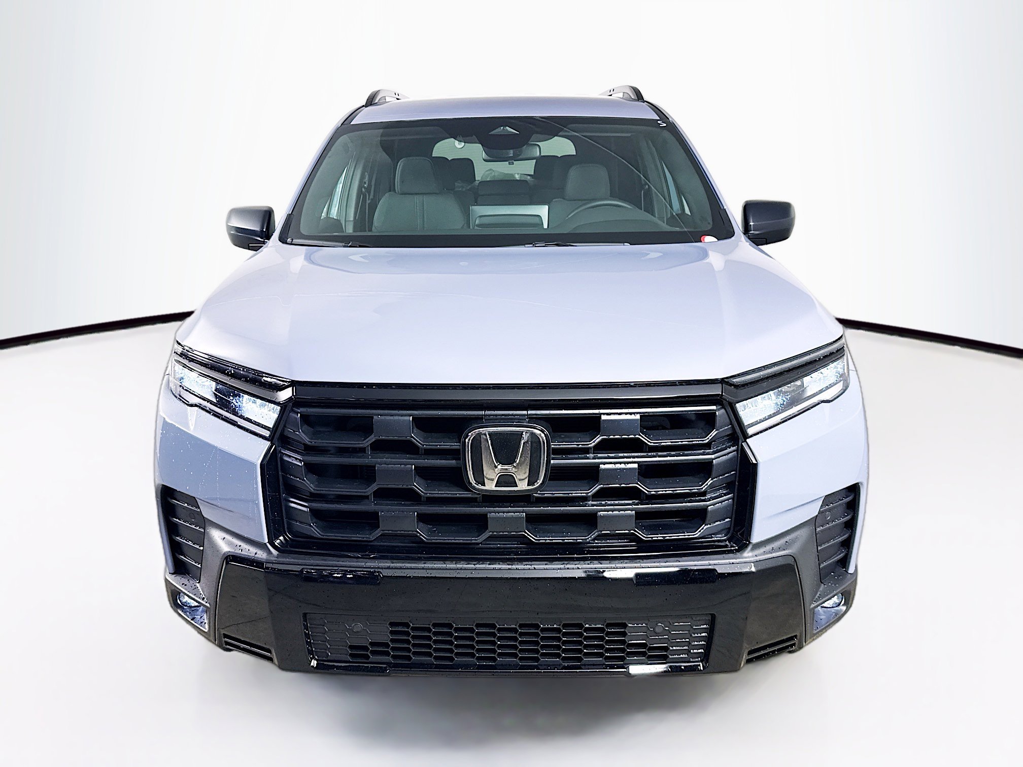 New 2026 Honda Pilot Sport image 3