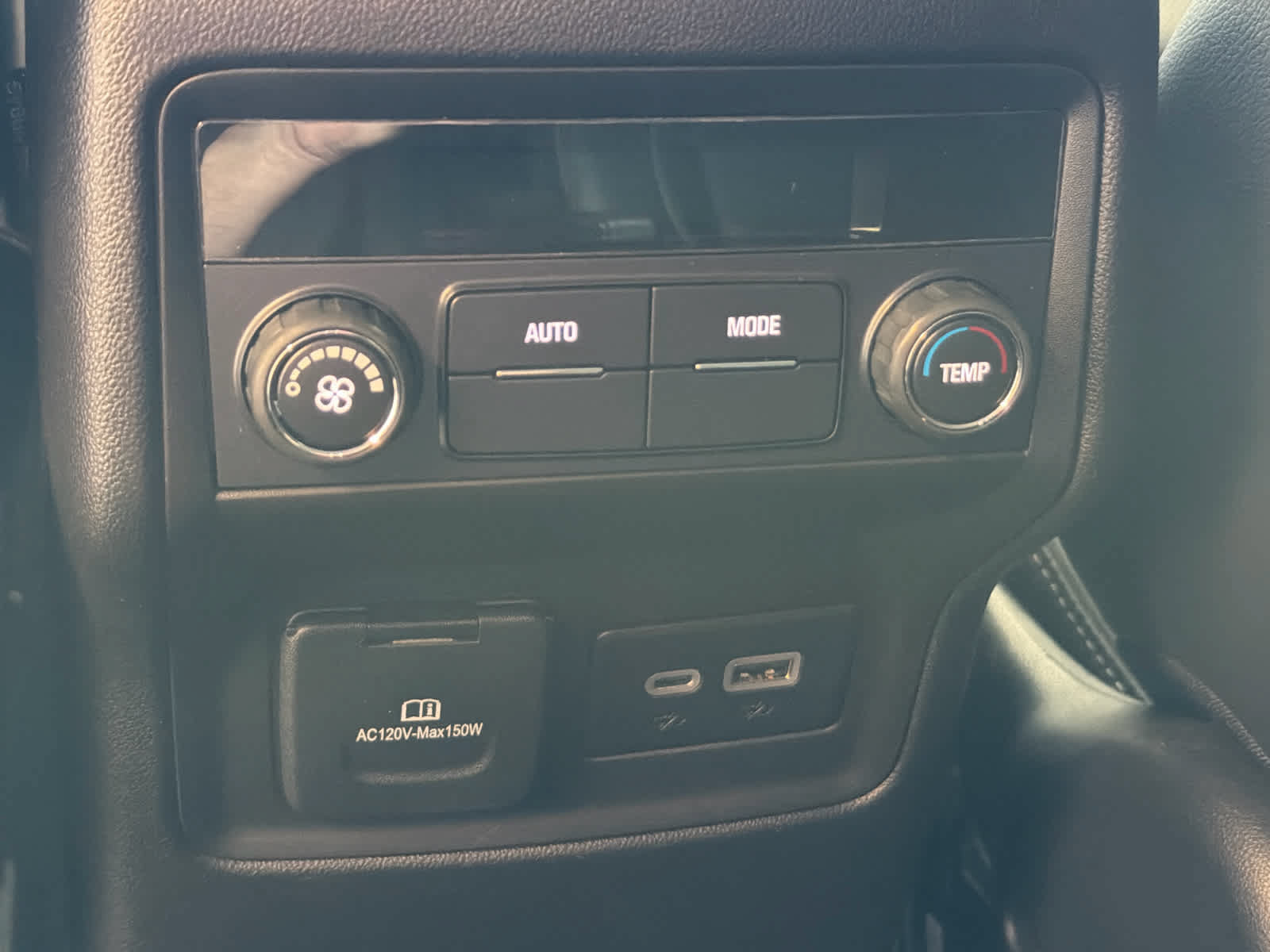 Used 2023 GMC Acadia SLT FWD image 24