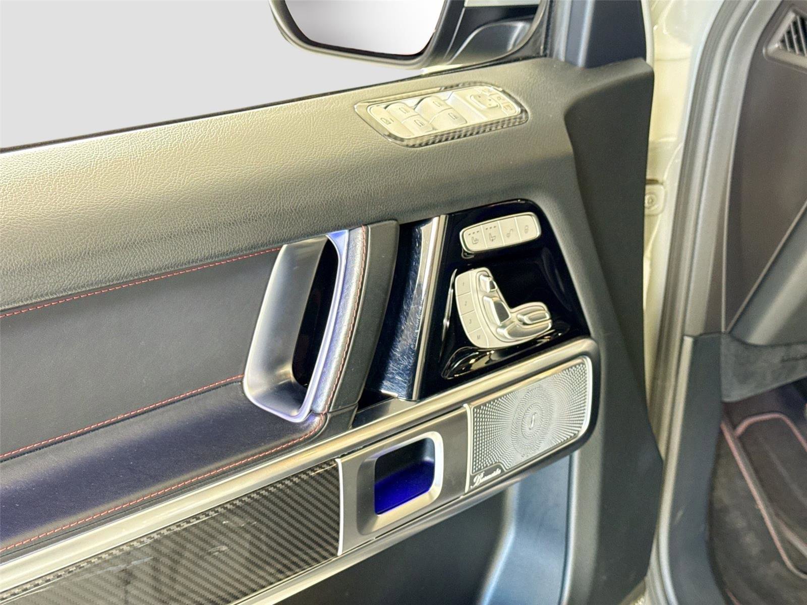 Used 2021 Mercedes-Benz G 63 AMG 4MATIC w/ G Manufaktur Interior Package image 13