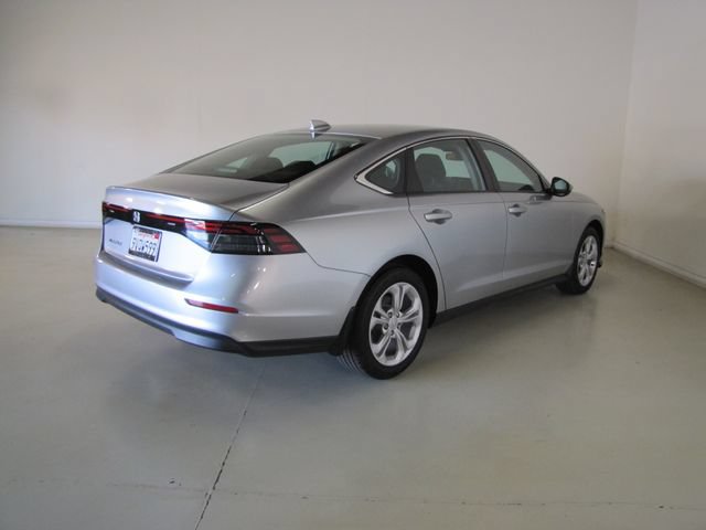Used 2025 Honda Accord LX image 23