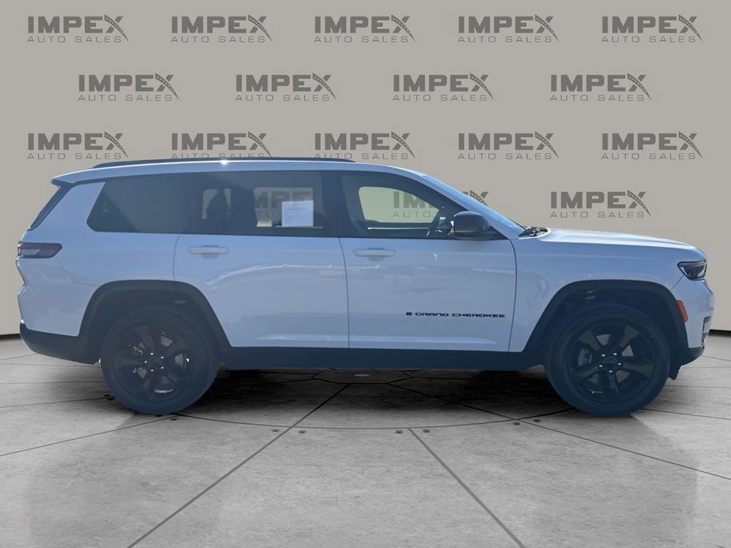 Used 2022 Jeep Grand Cherokee L Laredo image 6