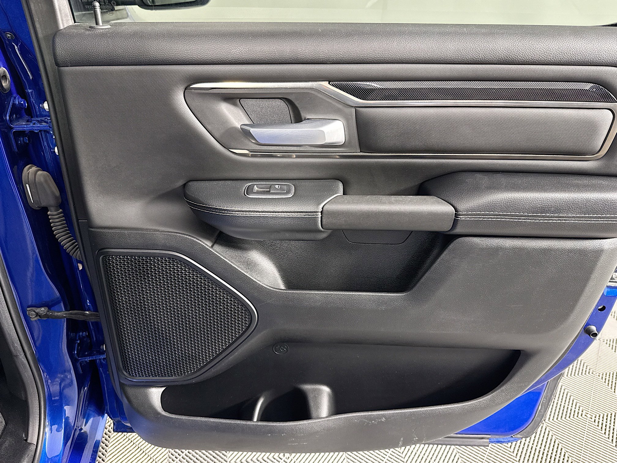 Used 2019 RAM 1500 Sport image 27