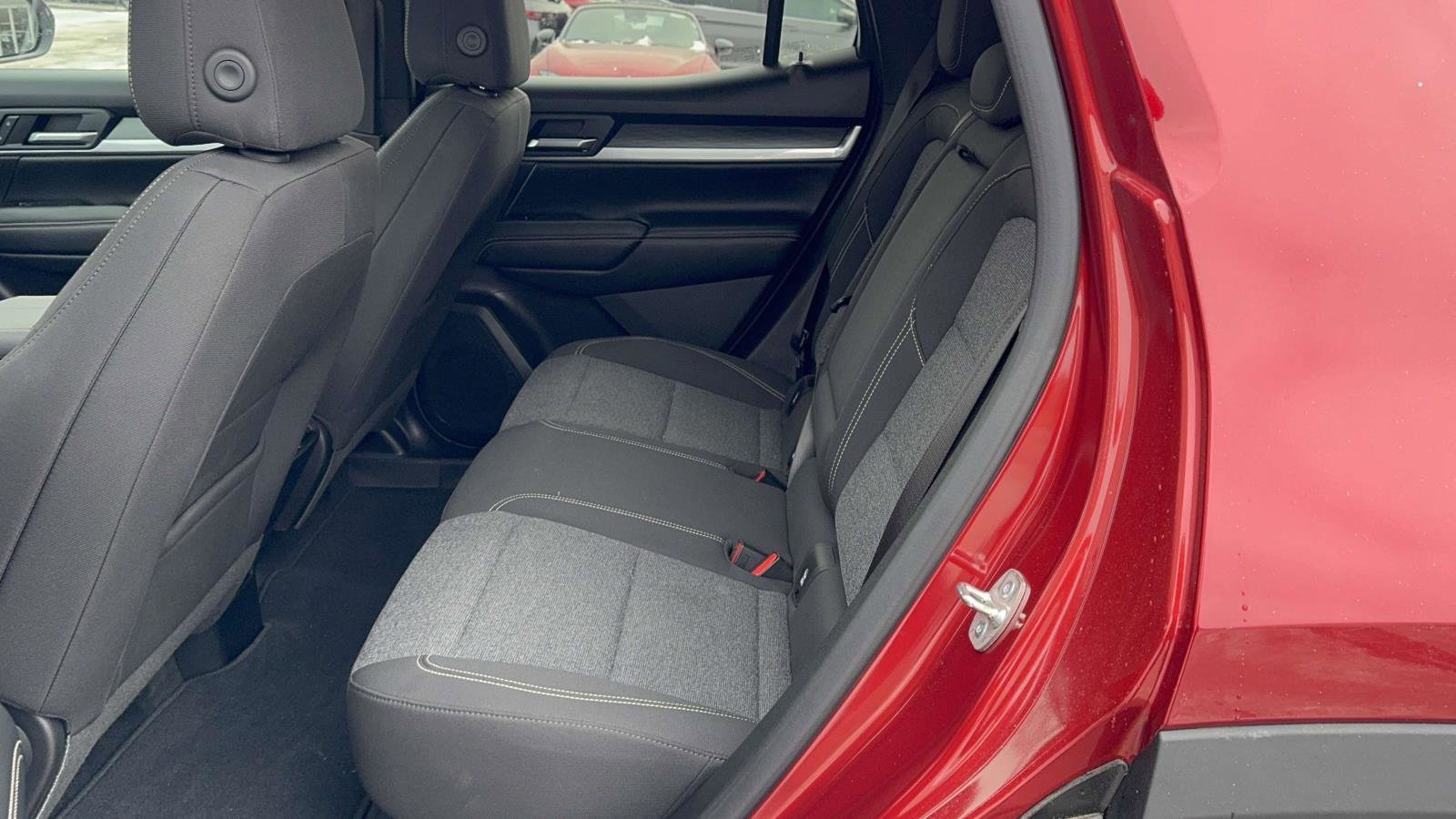 Used 2025 GMC Terrain Elevation image 15