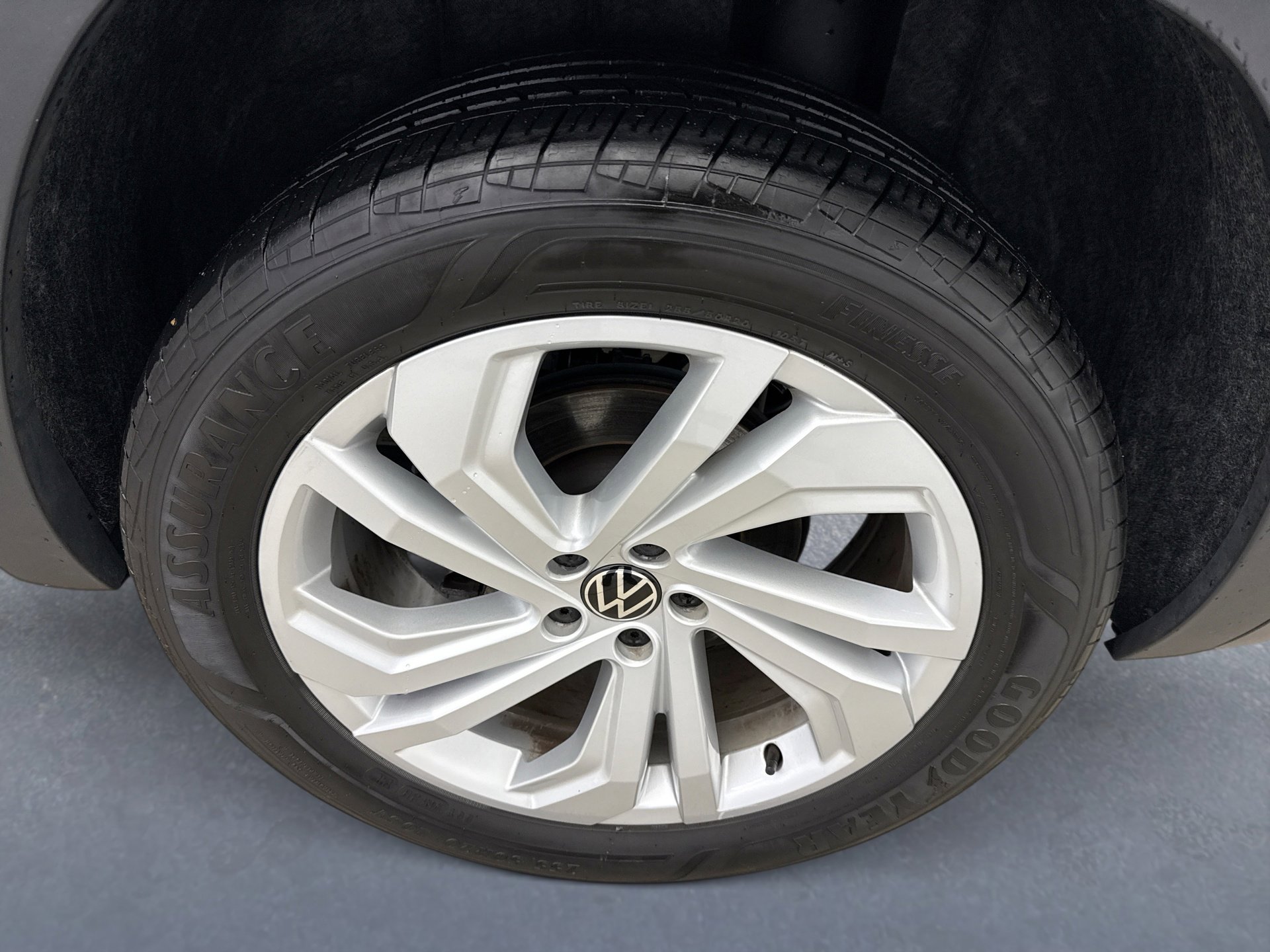 Used 2023 Volkswagen Atlas SE image 22