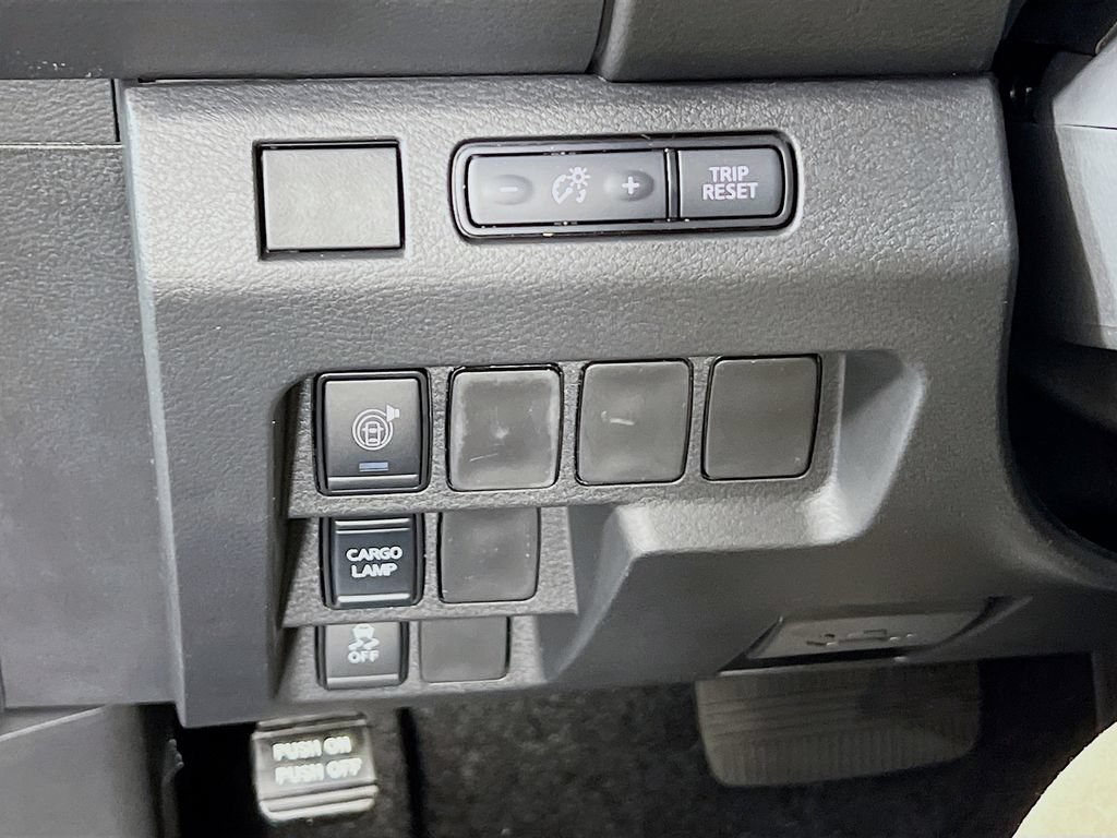 New 2026 Nissan Frontier SV w/ All-Weather Content Package AWD/4WD image 7