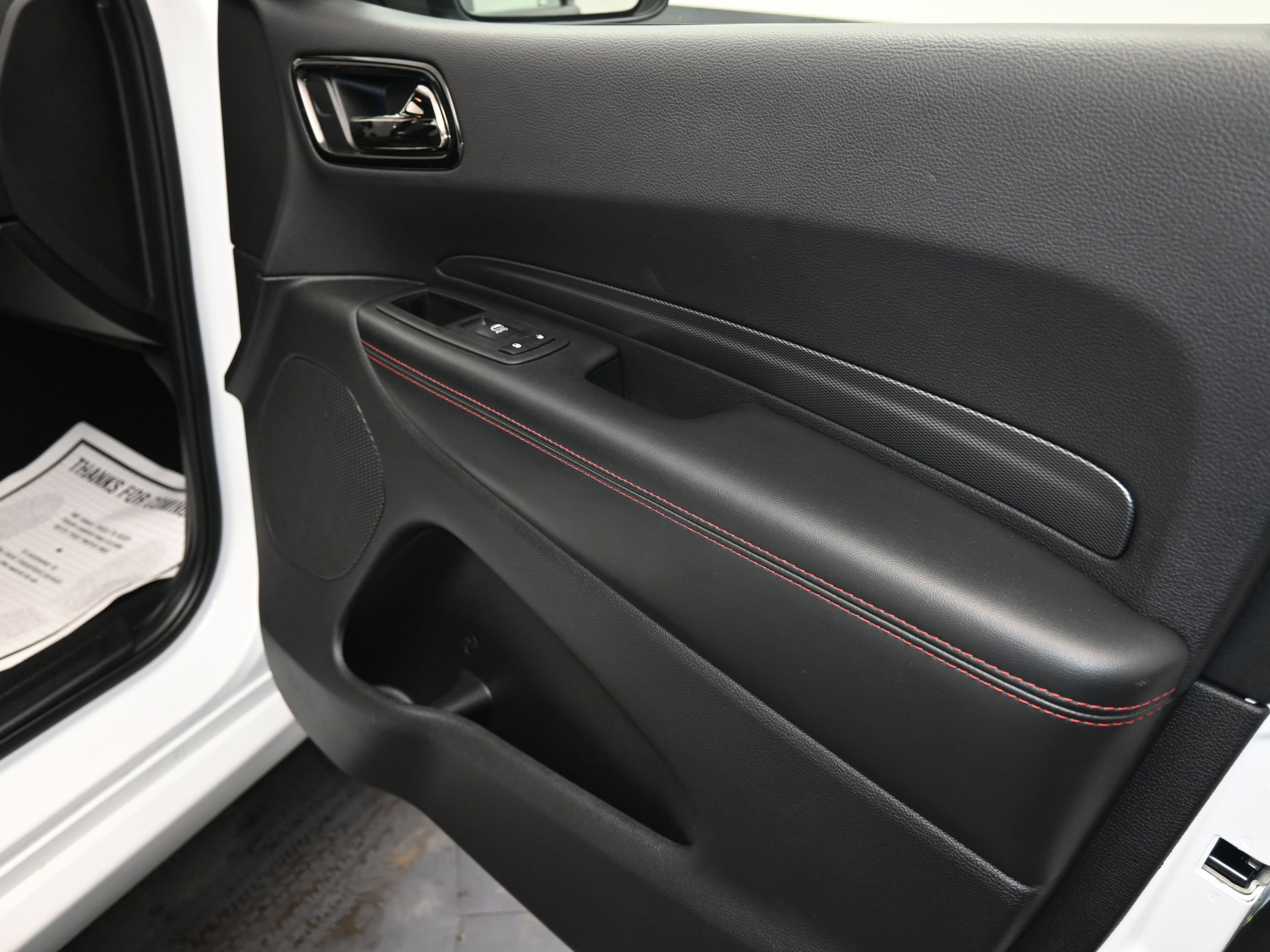 Used 2025 Dodge Durango GT image 28