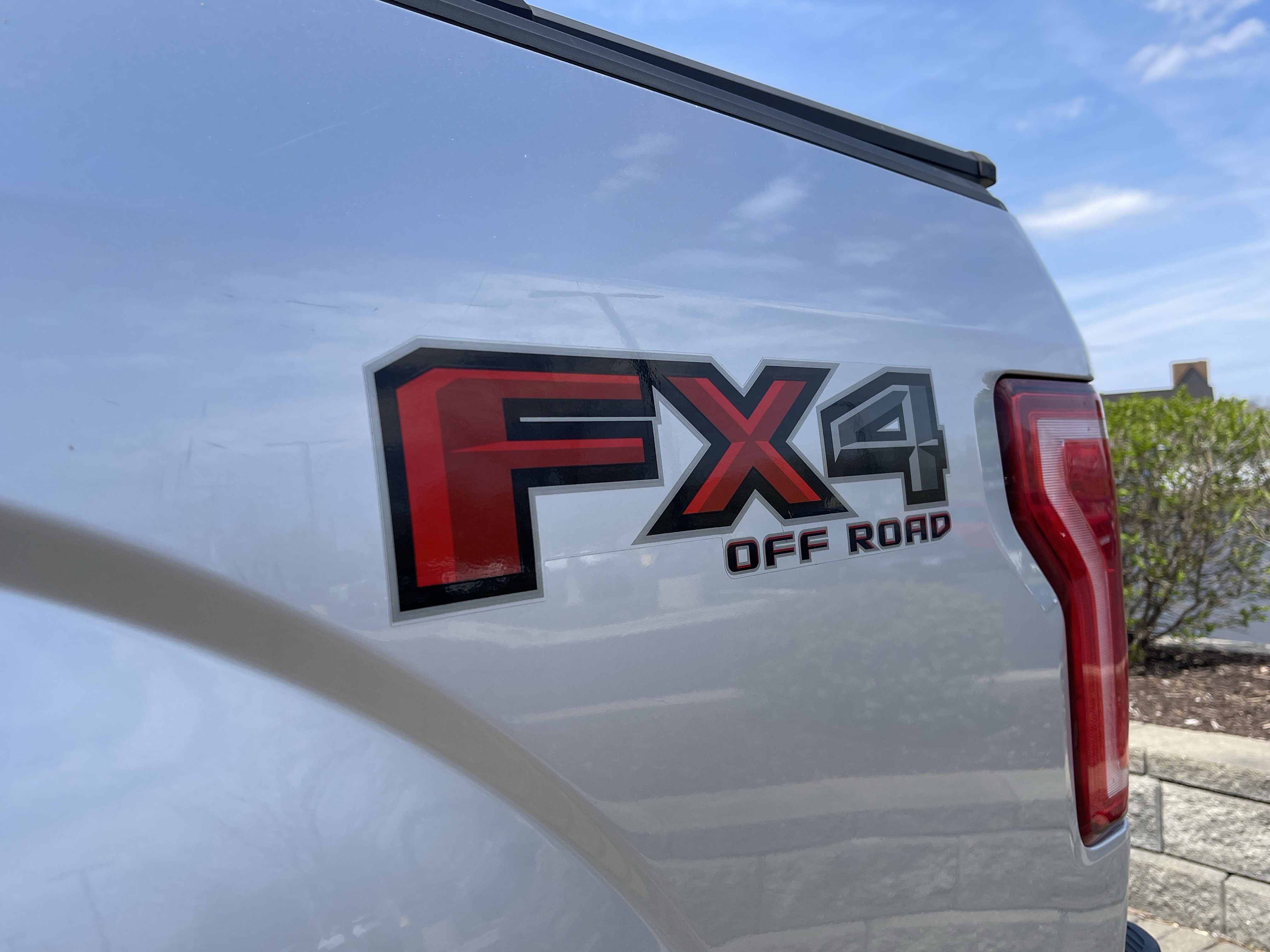 Used 2015 Ford F150 XLT w/ Equipment Group 302A Luxury image 12