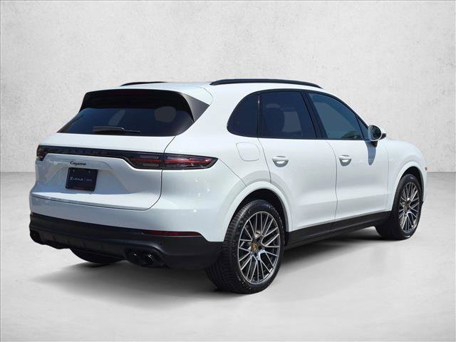 Used 2023 Porsche Cayenne AWD/4WD image 5