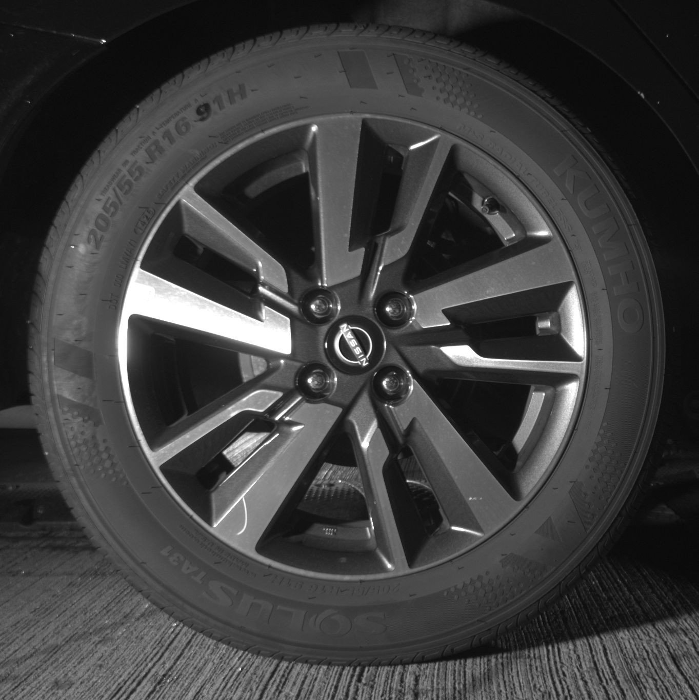 Used 2025 Nissan Versa SV image 15