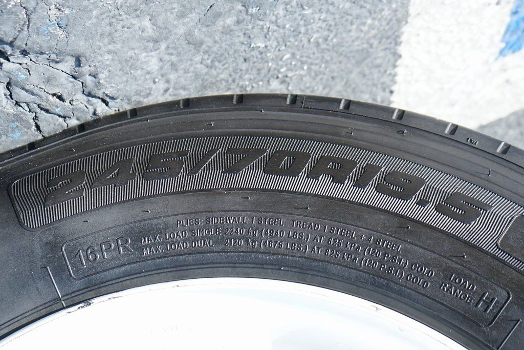 Used 2017 Ford F650 2WD Regular Cab Super Duty image 33