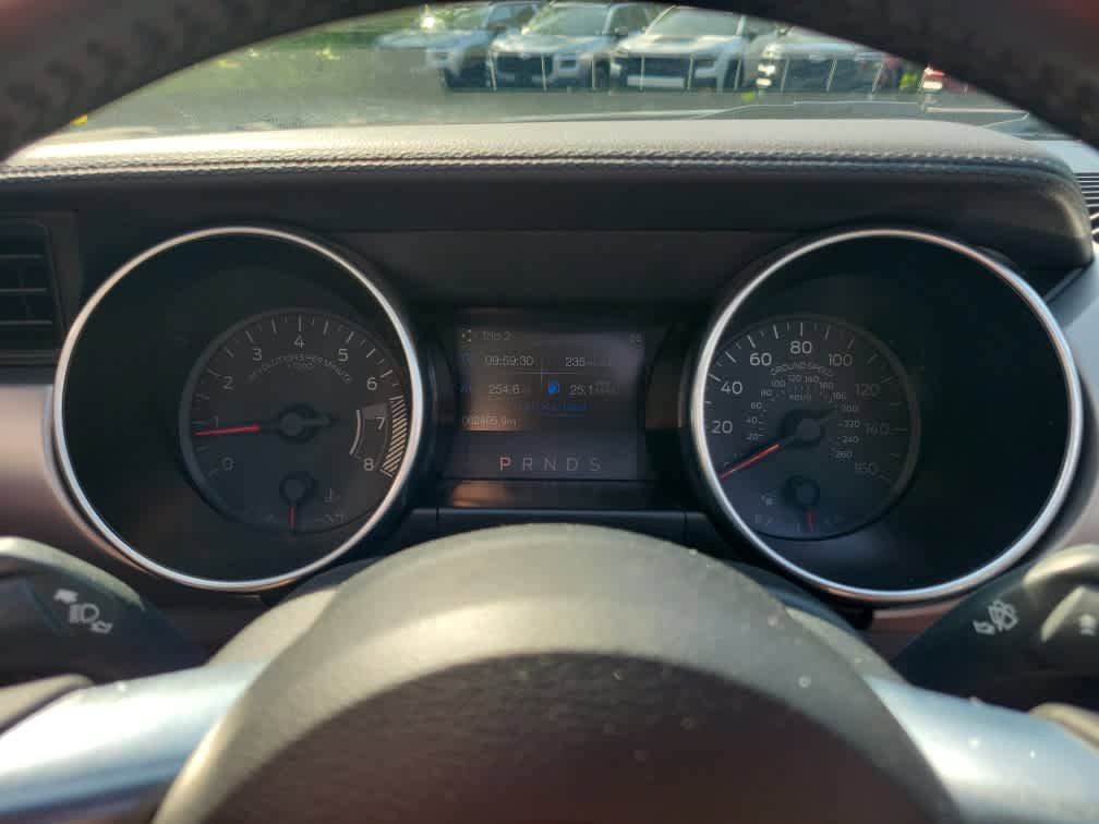 Used 2018 Ford Mustang Premium RWD image 15