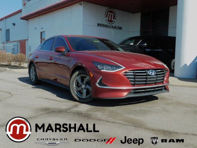 Used 2023 Hyundai Sonata SE image 1