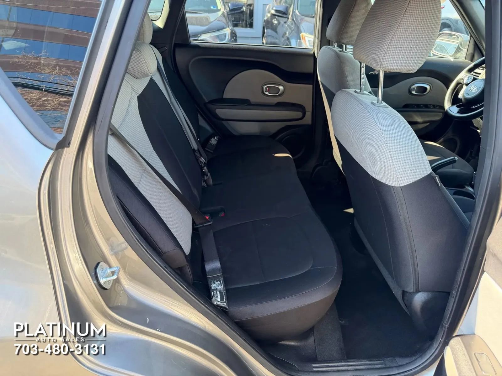 Used 2015 Kia Soul FWD image 14