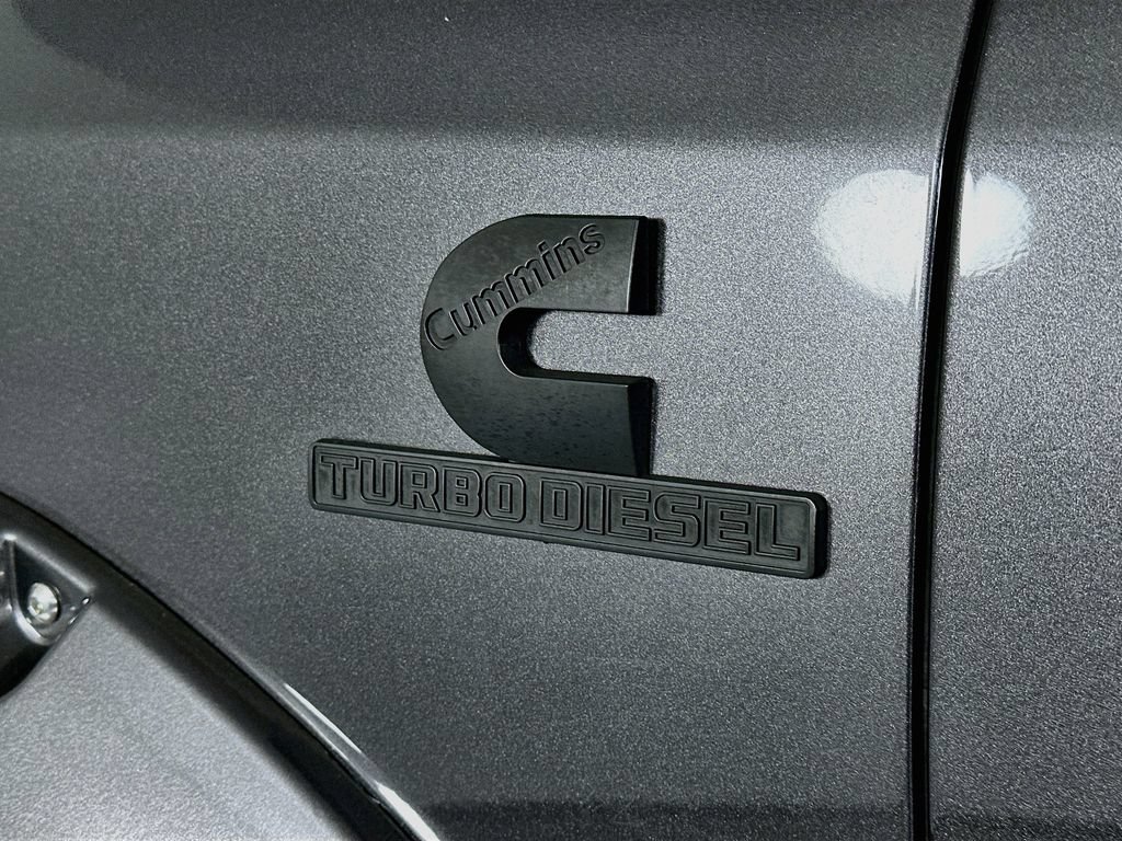 Used 2017 RAM 2500 Laramie w/ Sport Appearance Group AWD/4WD image 28