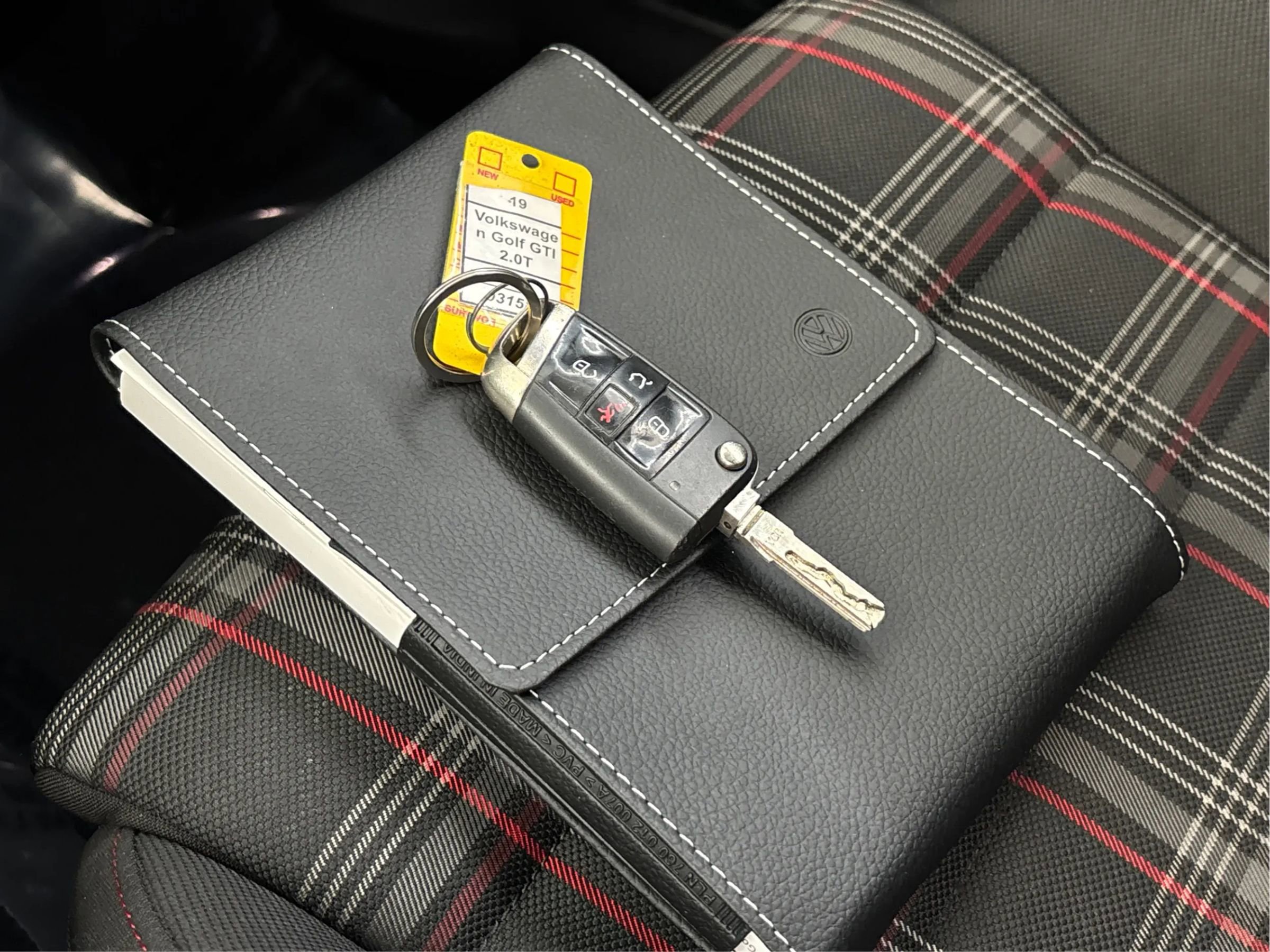 Used 2019 Volkswagen GTI SE image 39