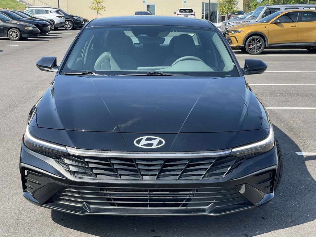 Certified 2024 Hyundai Elantra SEL FWD image 8