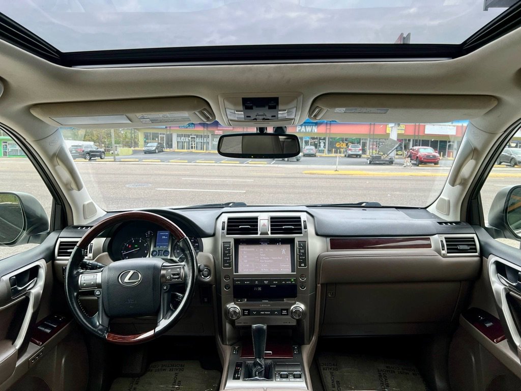 Used 2017 Lexus GX 460 Premium image 12