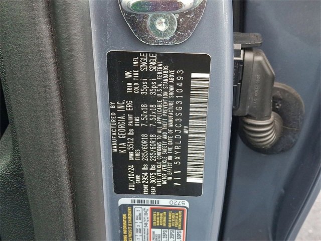 Used 2025 Kia Sorento S image 18