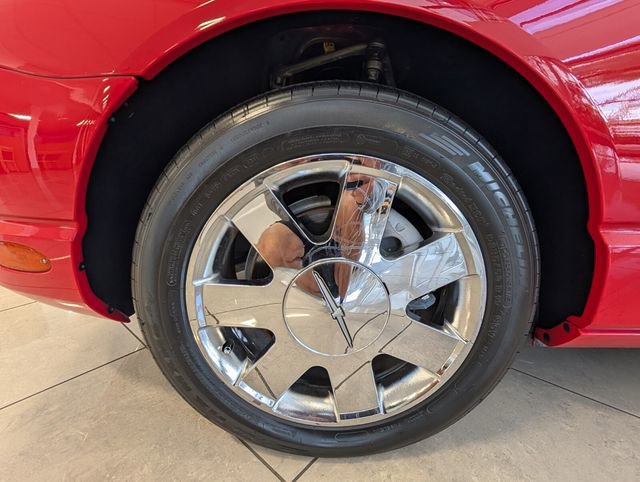 Used 2002 Ford Thunderbird Base image 5