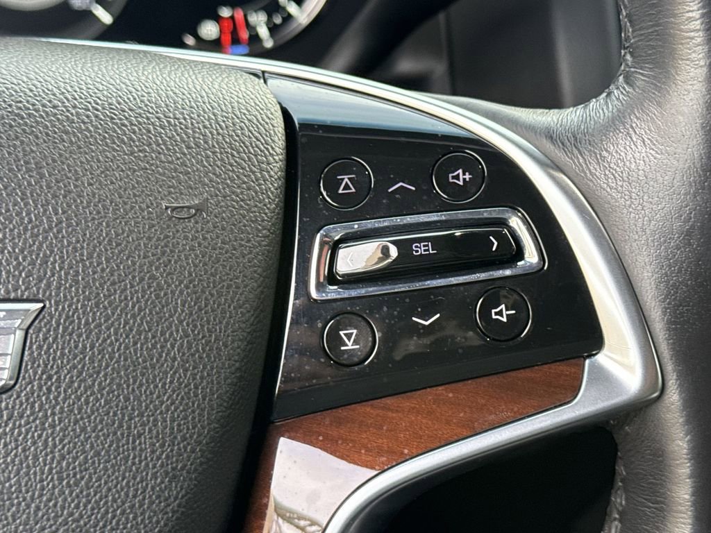 Used 2019 Cadillac Escalade Premium Luxury image 27