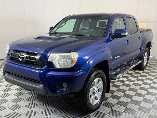 Used 2014 Toyota Tacoma PreRunner w/ TRD Sport Package image 2