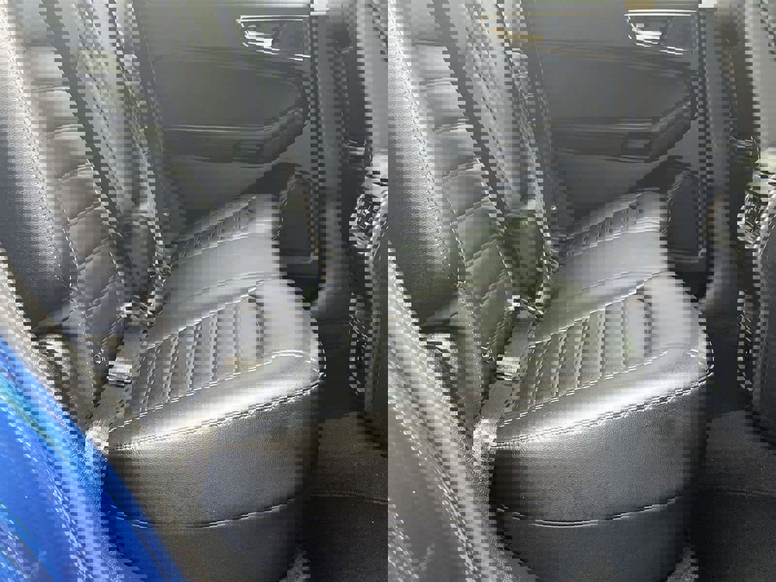 Used 2023 Ford Edge SEL image 16