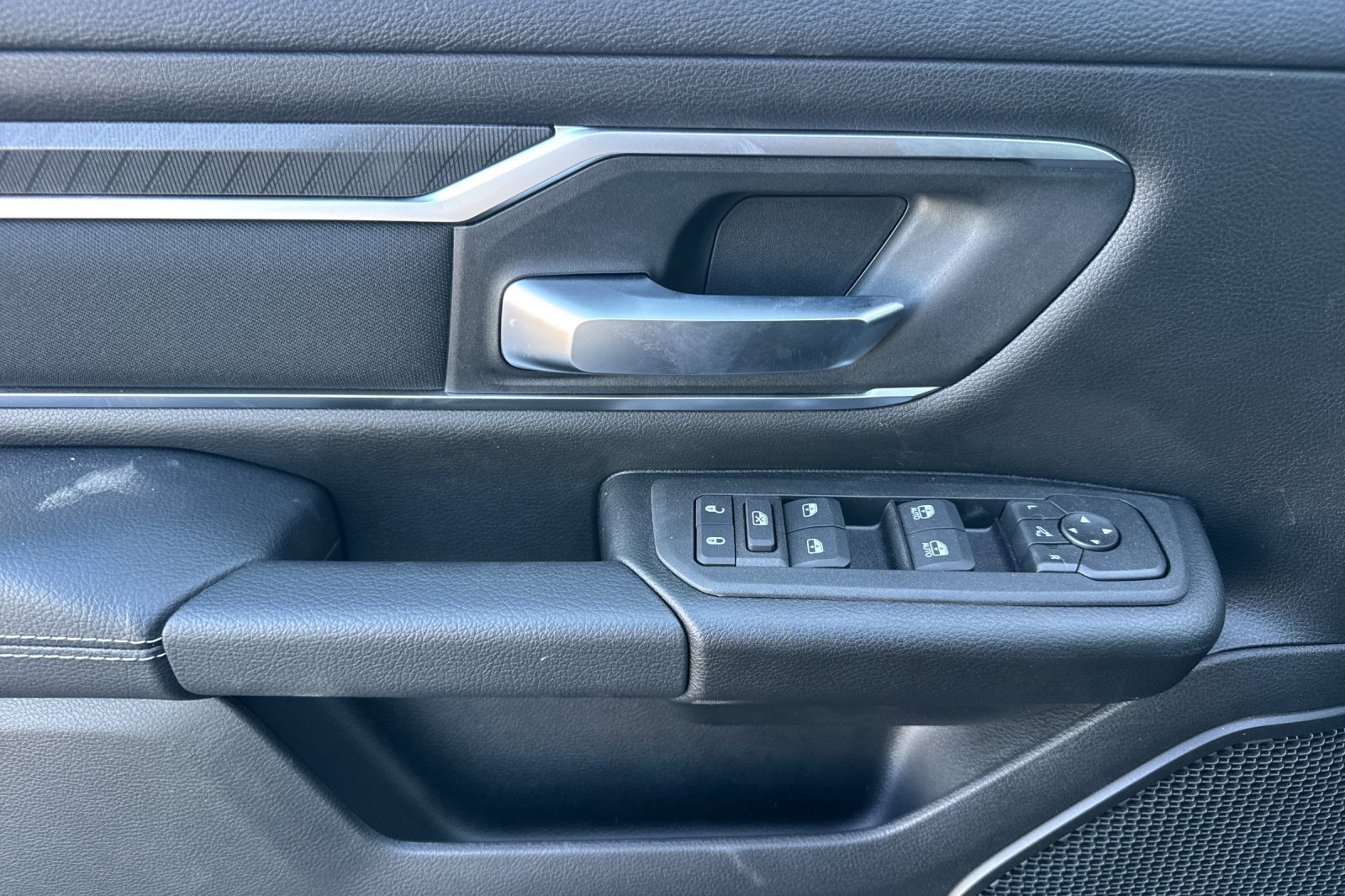 New 2027 RAM 1500 4x4 Crew Cab image 10