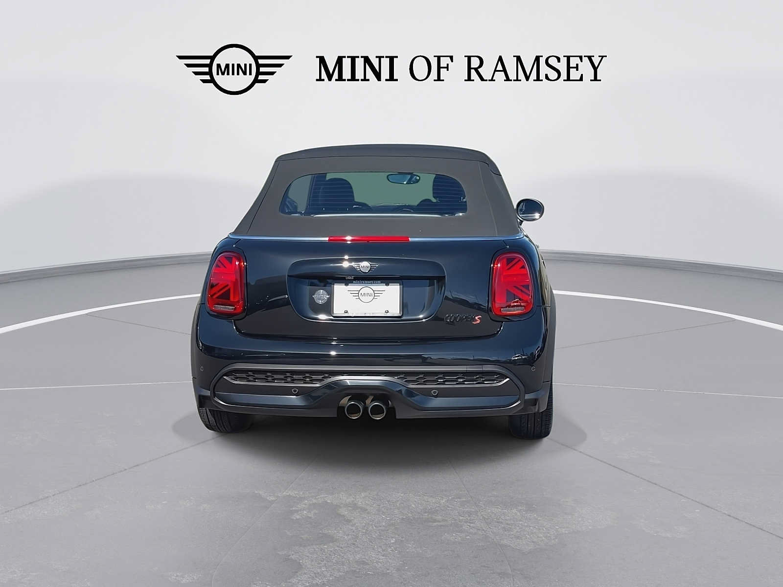 Used 2024 MINI Cooper S FWD image 7