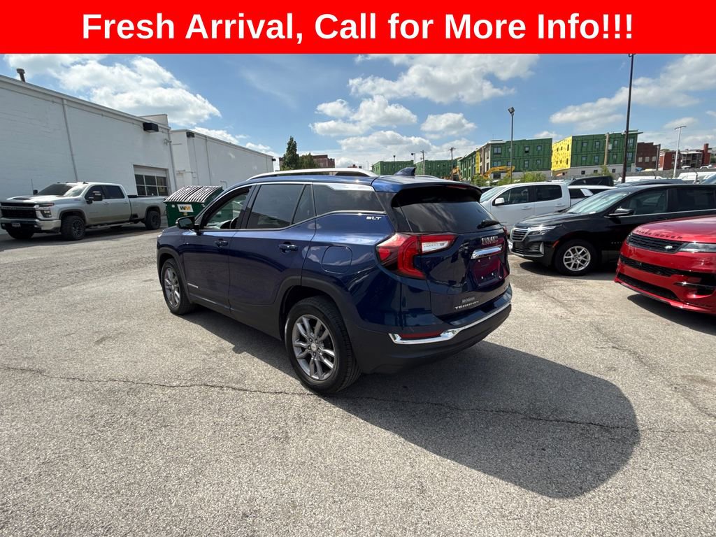 Used 2022 GMC Terrain SLT w/ LPO, Floor Liner Package AWD/4WD image 7