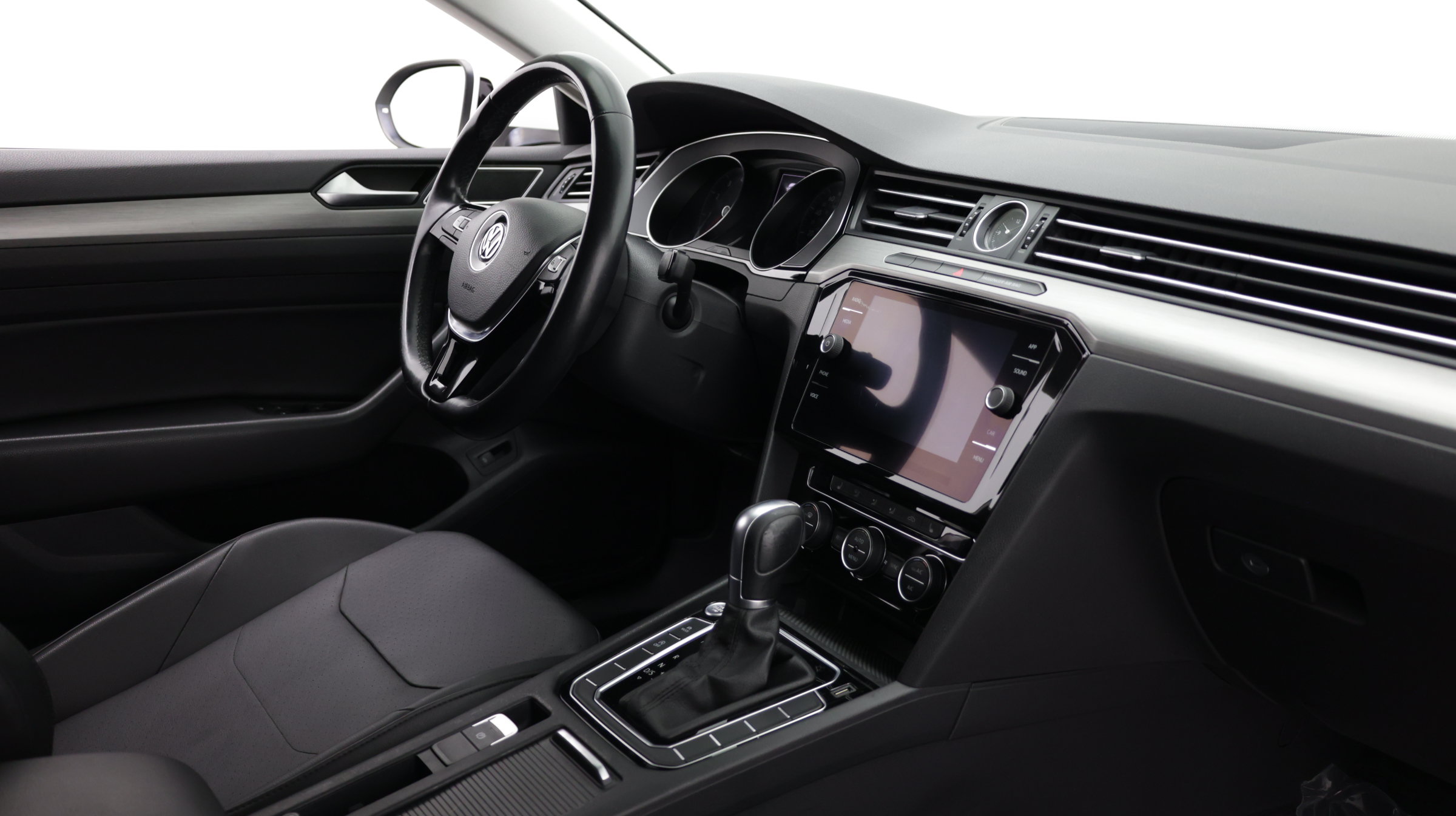 Used 2019 Volkswagen Arteon SE AWD/4WD image 36