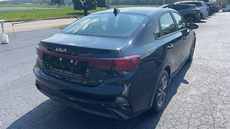 Used 2024 Kia Forte LXS FWD image 8