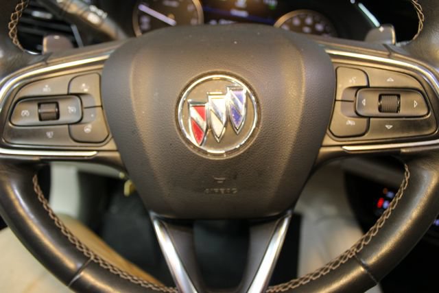 Used 2022 Buick Envision Avenir w/ Technology Package II FWD image 23