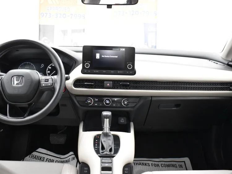 Used 2024 Honda HR-V LX image 19