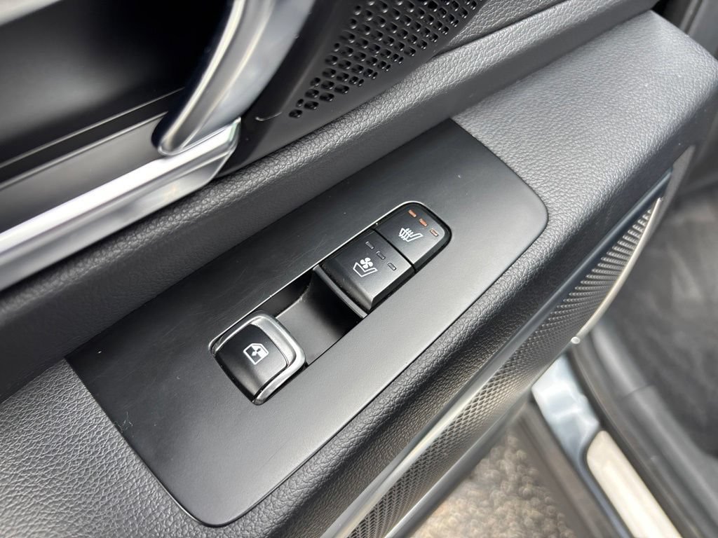 Used 2022 Kia Telluride SX w/ SX Prestige Package AWD/4WD image 26