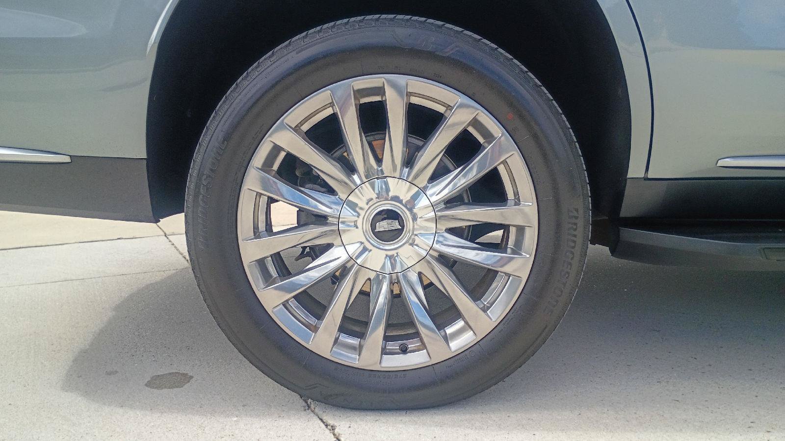 Used 2024 Cadillac Escalade Premium Luxury AWD/4WD image 26