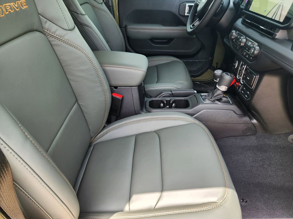 New 2026 Jeep Gladiator Mojave AWD/4WD image 10