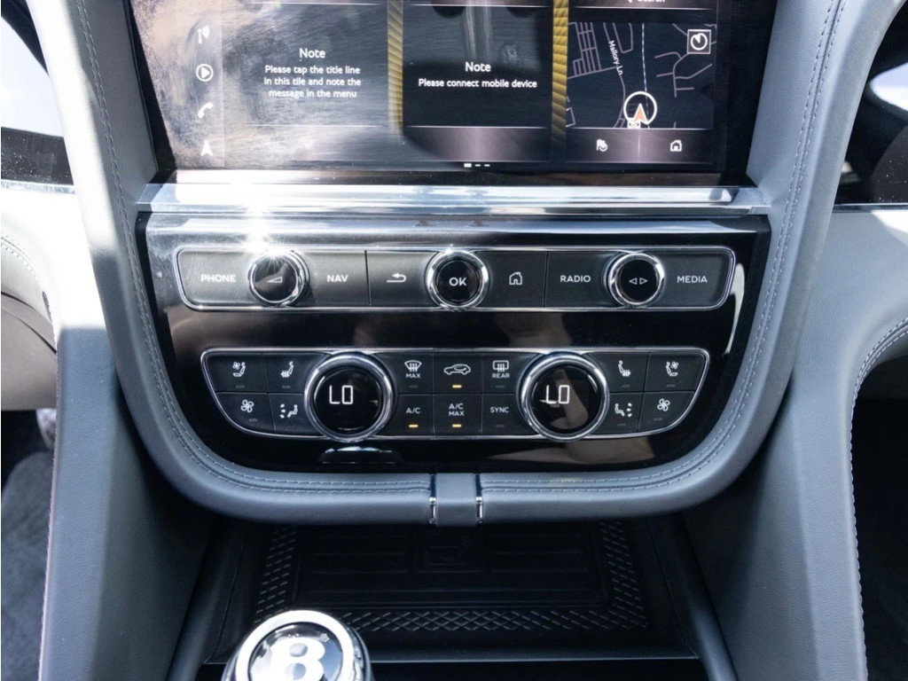 Certified 2024 Bentley Bentayga Extended Wheelbase image 30