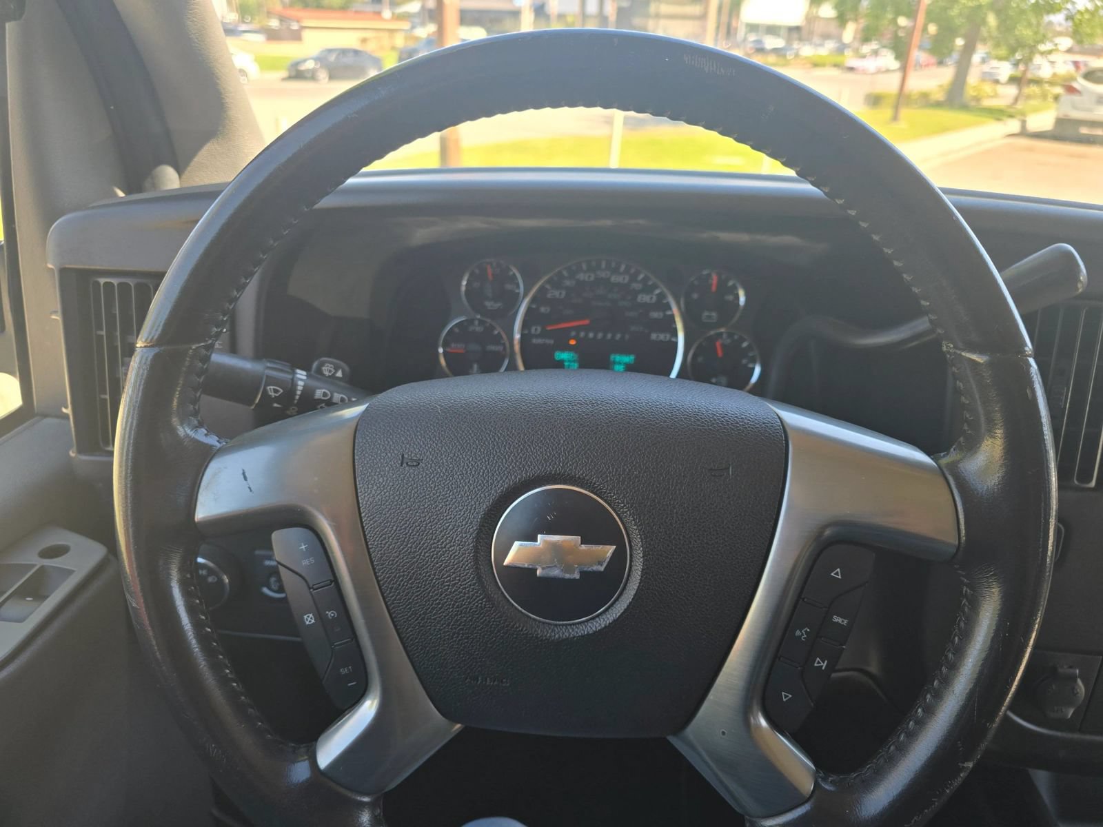 Used 2008 Chevrolet Express 3500 Extended Passenger w/ LT Preferred Equipment Group RWD image 16