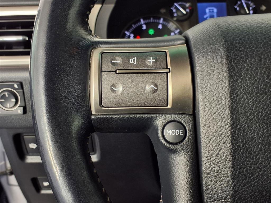 Used 2011 Lexus GX 460 Premium image 18