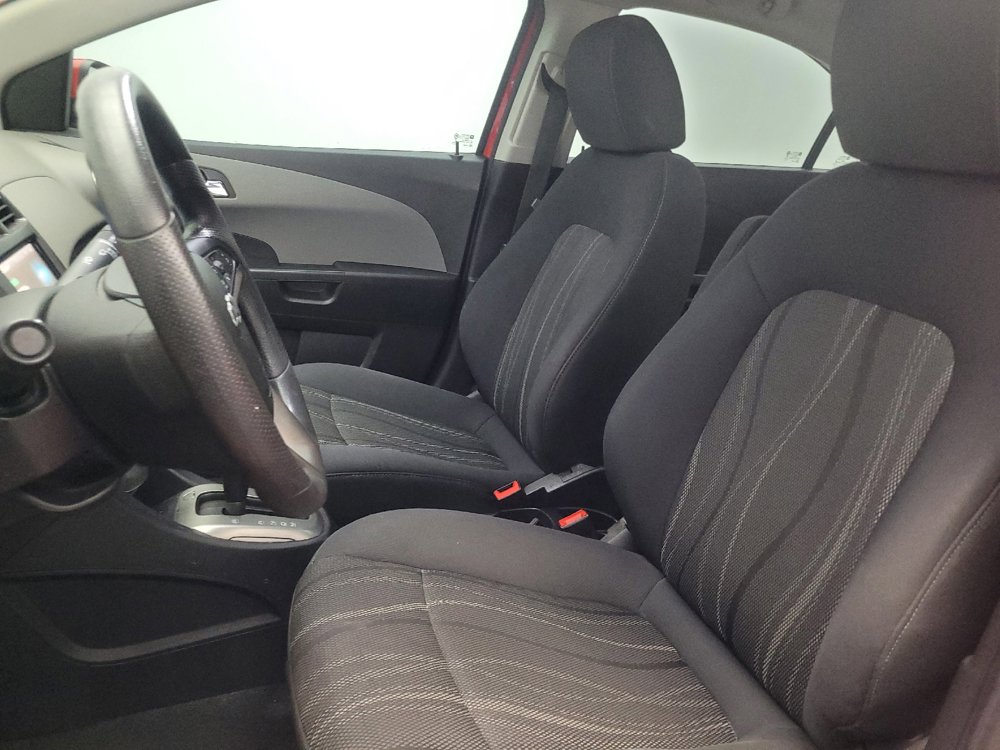 Used 2016 Chevrolet Sonic LT FWD image 17