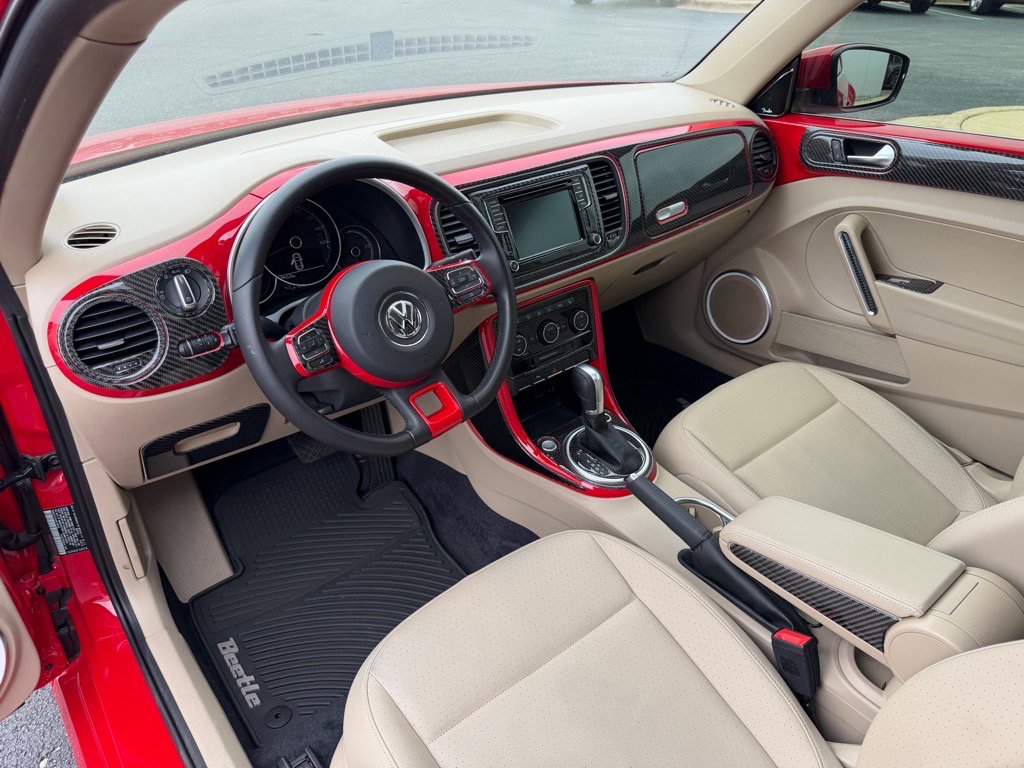 Used 2018 Volkswagen Beetle 2.0T SE image 14